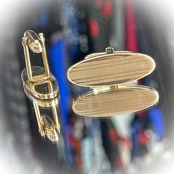 💕Beautiful Vintage Gold Tone Cufflinks💕 - Picture 4 of 5